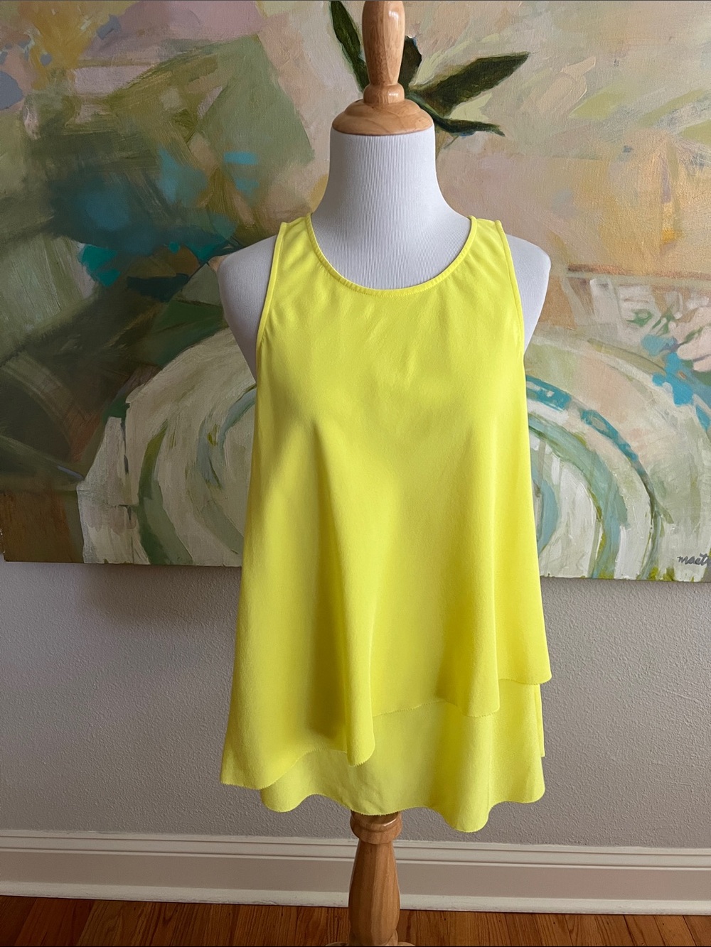 Trina Turk 100% Silk Kesso Tank Top medium - neon yellow